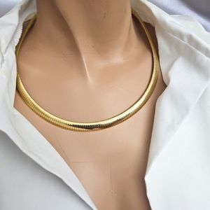Gold tone necklace 16''